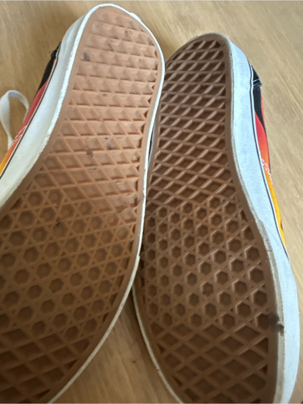 Vans - Picture 3 of 4